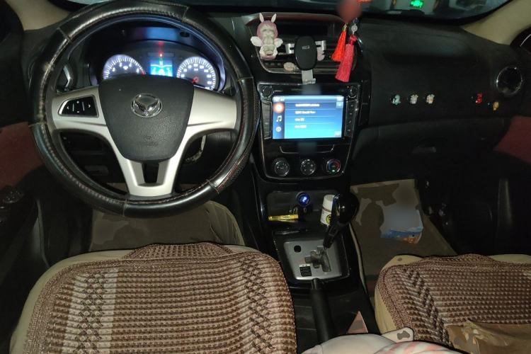 Used HYOSOW H2 2015 1.5L AMT Luxury Version BJ415C Center Console
