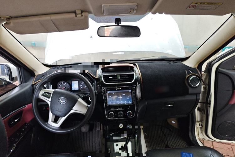 Used HYOSOW H2 2015 1.5L AMT Luxury Version BJ415C Center Console