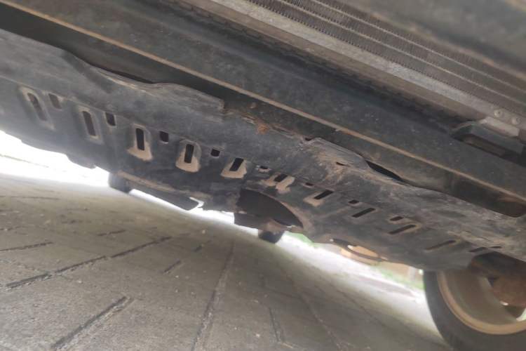 Used HYOSOW H2 2015 1.5L AMT Prestige Version BJ415C Chassis Front