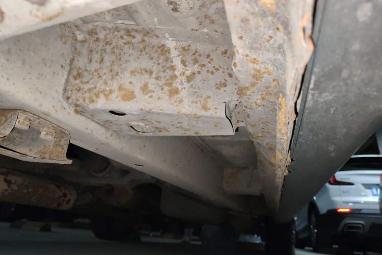Used HYOSOW H2 2015 1.5L AMT Luxury Version BJ415C Chassis Front Left