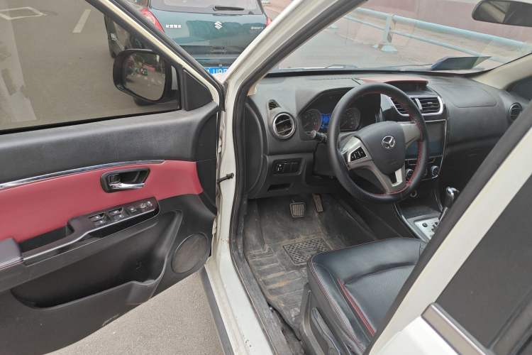 Used HYOSOW H2 2015 1.5L AMT Luxury Version BJ415C Driver Seat