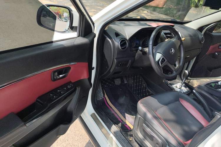 Used HYOSOW H2 2015 1.5L AMT Prestige Version BJ415C Driver Seat