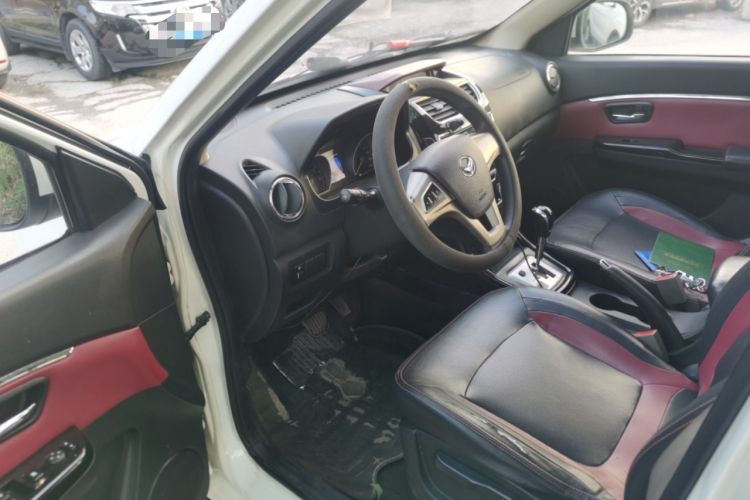 Used HYOSOW H2 2015 1.5L AMT Luxury Version BJ415C Driver Seat