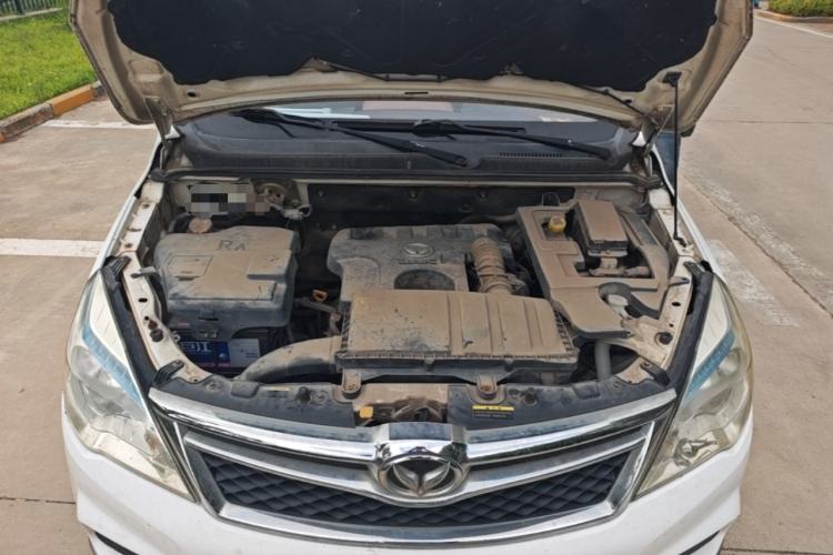 Used HYOSOW H2 2015 1.5L Manual Luxury Version BJ415C Engine Bay