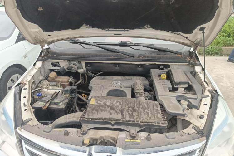 Used HYOSOW H2 2015 1.5L AMT Prestige Version BJ415C Engine Bay