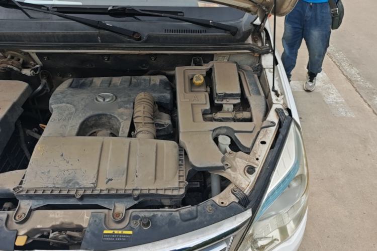Used HYOSOW H2 2015 1.5L Manual Luxury Version BJ415C Engine Bay Left