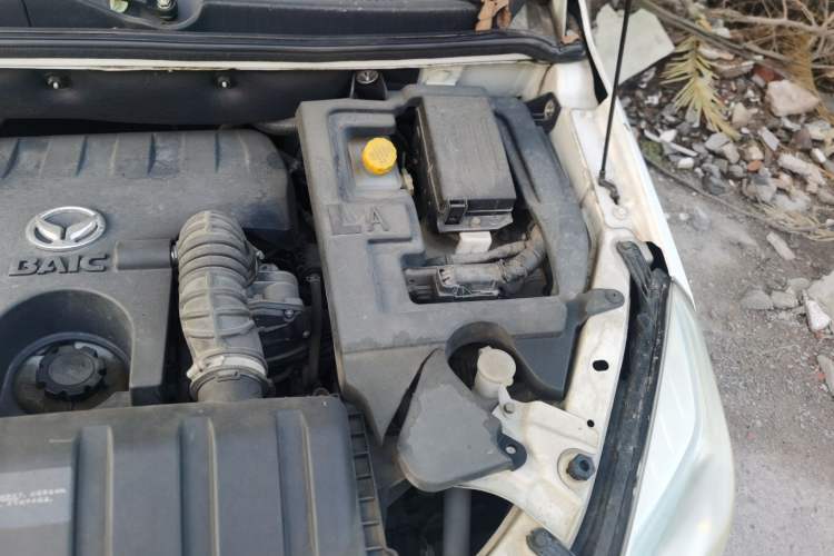 Used HYOSOW H2 2015 1.5L AMT Luxury Version BJ415C Engine Bay Left