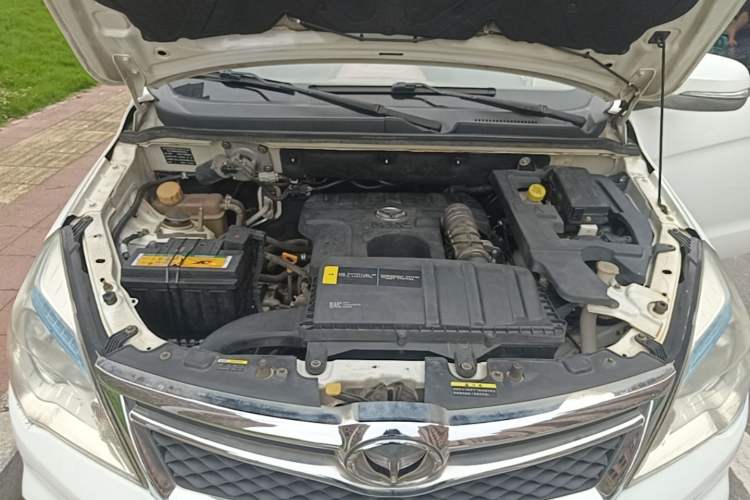 Used HYOSOW H2 2015 1.5L AMT Luxury Version BJ415C Engine Bay