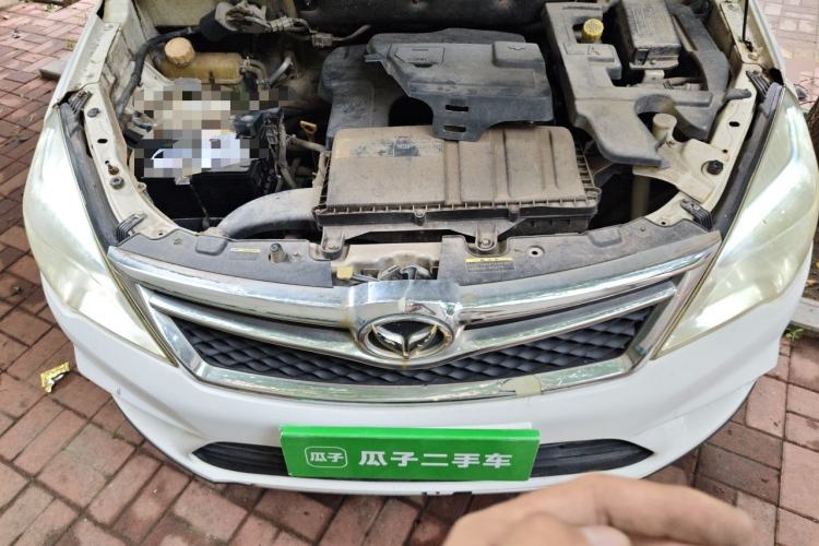 Used HYOSOW H2 2015 1.5L AMT Luxury Version BJ415C Engine Bay