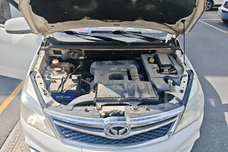 Used HYOSOW H2 2015 1.5L Manual Comfort Version BJ415C Engine Bay