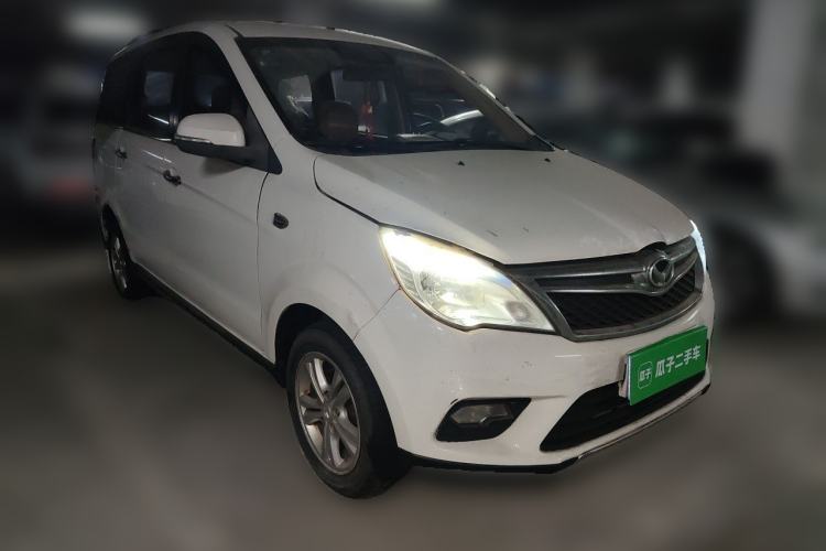 Used HYOSOW H2 2015 1.5L AMT Luxury Version BJ415C Front Right 45 Deg