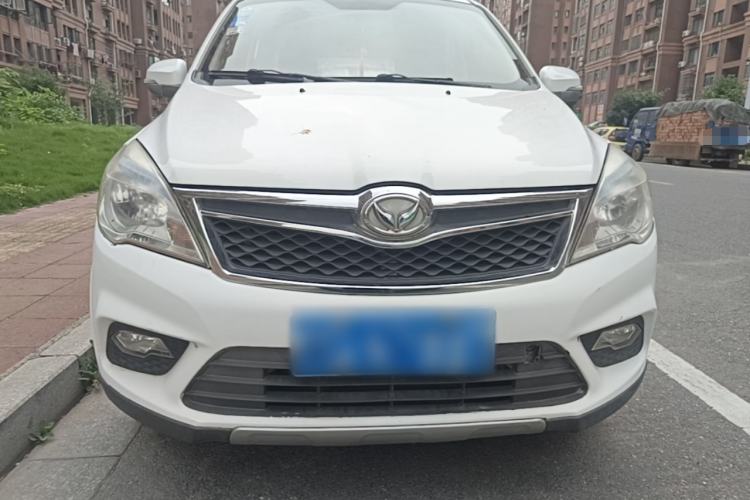 Used HYOSOW H2 2015 1.5L AMT Luxury Version BJ415C Front
