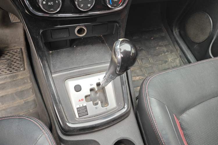 Used HYOSOW H2 2015 1.5L AMT Luxury Version BJ415C Gear Lever