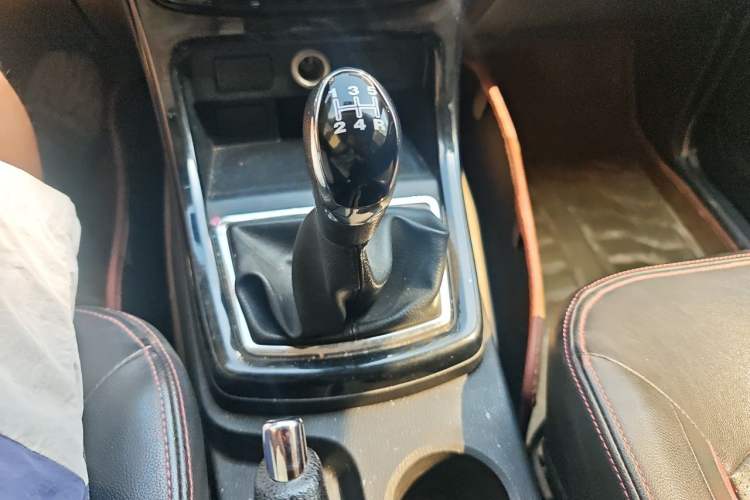 Used HYOSOW H2 2015 1.5L Manual Comfort Version BJ415C Gear Lever