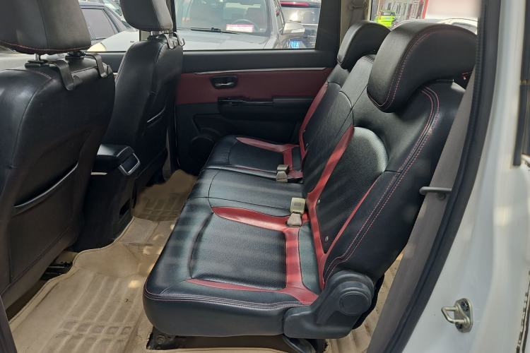 Used HYOSOW H2 2015 1.5L Manual Luxury Version BJ415C Interior 3