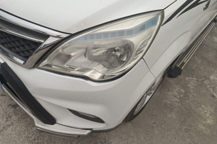 Used HYOSOW H2 2015 1.5L AMT Prestige Version BJ415C Left Front Headlight