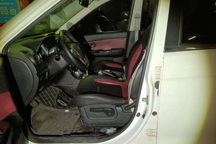 Used HYOSOW H2 2015 1.5L AMT Comfort Version BJ415C Left Front Seat