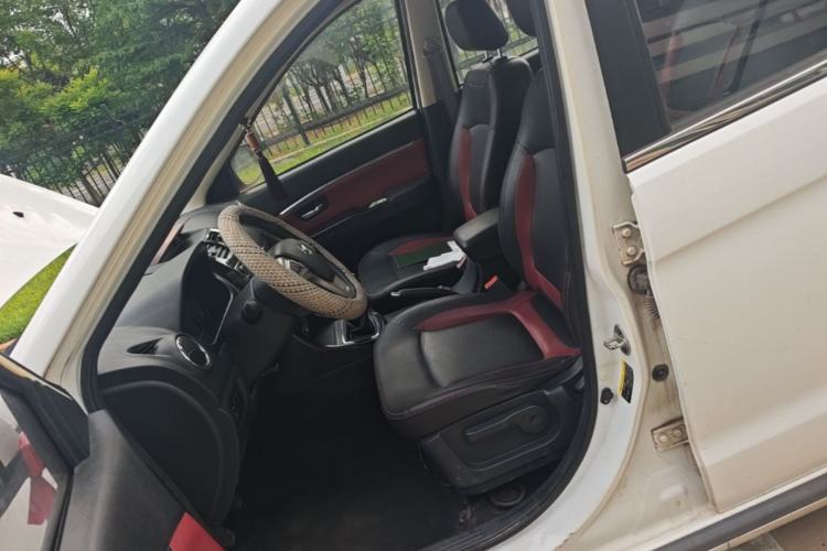 Used HYOSOW H2 2015 1.5L Manual Luxury Version BJ415C Left Front Seat