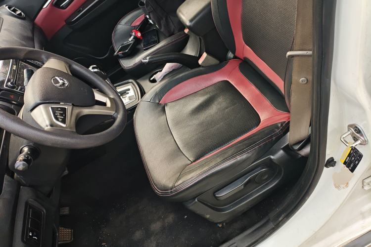 Used HYOSOW H2 2015 1.5L AMT Luxury Version BJ415C Left Front Seat