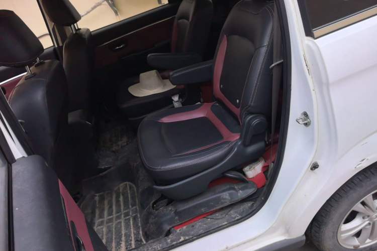 Used HYOSOW H2 2015 1.5L Manual Luxury Version BJ415C Left Rear Seat