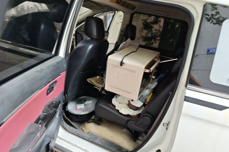 Used HYOSOW H2 2015 1.5L AMT Luxury Version BJ415C Left Rear Seat