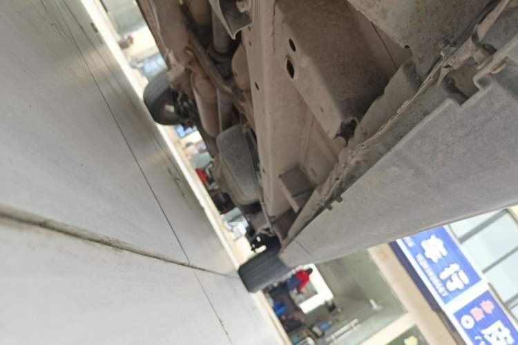 Used HYOSOW H2 2015 1.5L AMT Luxury Version BJ415C Left Side Sill