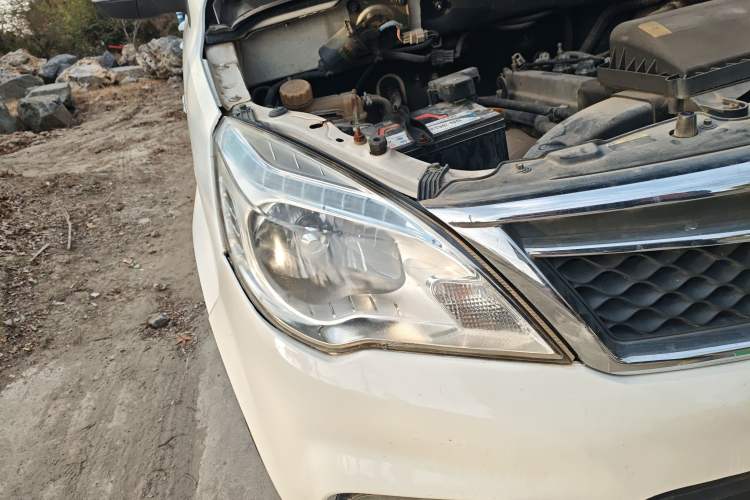Used HYOSOW H2 2015 1.5L AMT Luxury Version BJ415C Right Front Headlight