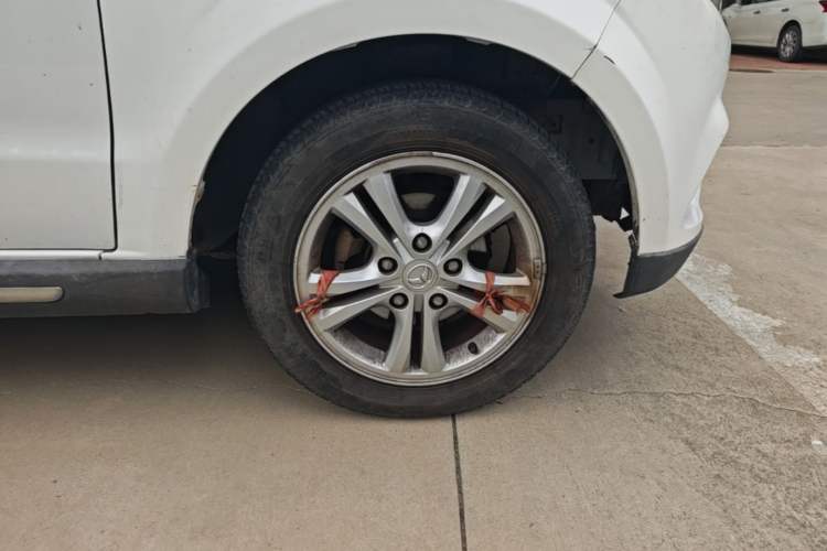 Used HYOSOW H2 2015 1.5L Manual Luxury Version BJ415C Right Front Wheel Hub