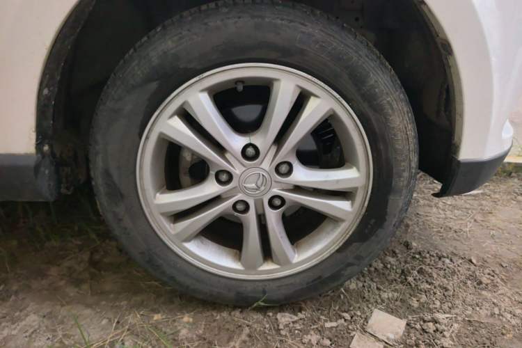Used HYOSOW H2 2015 1.5L Manual Luxury Version BJ415C Right Front Wheel Hub