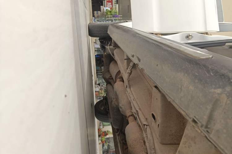 Used HYOSOW H2 2015 1.5L AMT Luxury Version BJ415C Right Side Sill