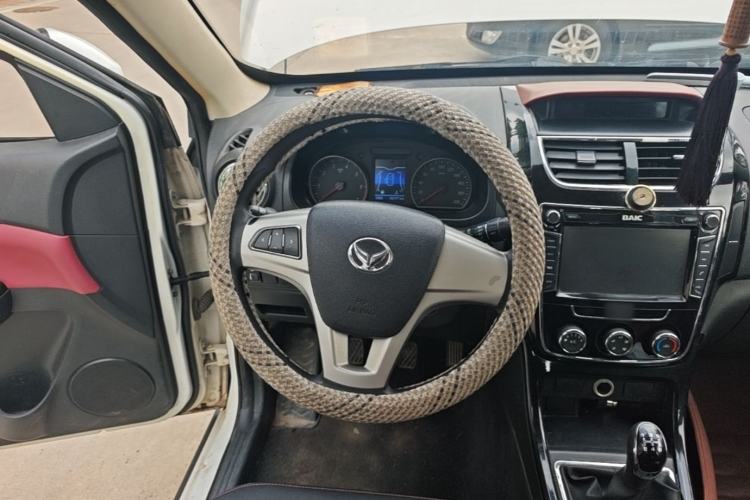 Used HYOSOW H2 2015 1.5L Manual Luxury Version BJ415C Steering Wheel