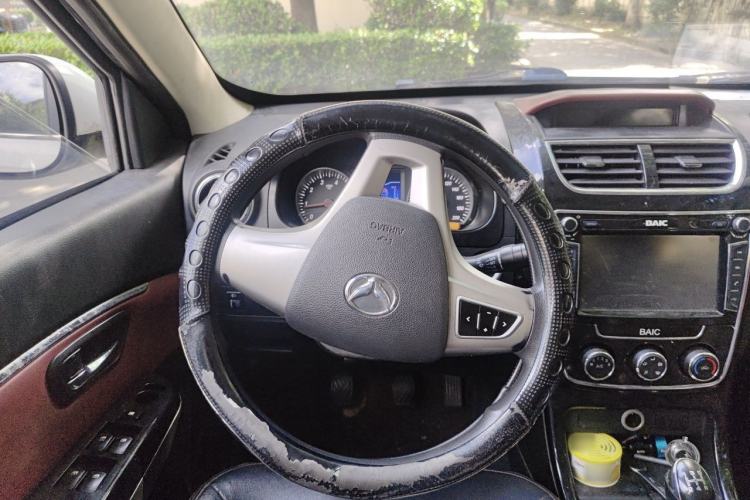 Used HYOSOW H2 2015 1.5L Manual Luxury Version BJ415C Steering Wheel