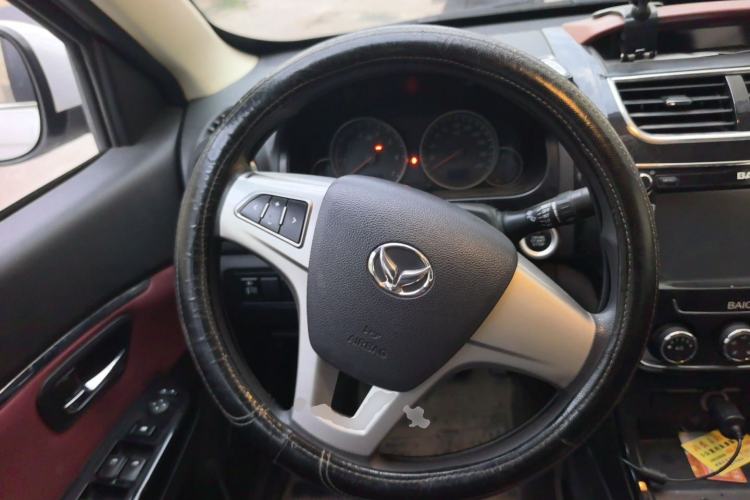 Used HYOSOW H2 2015 1.5L Manual Luxury Version BJ415C Steering Wheel