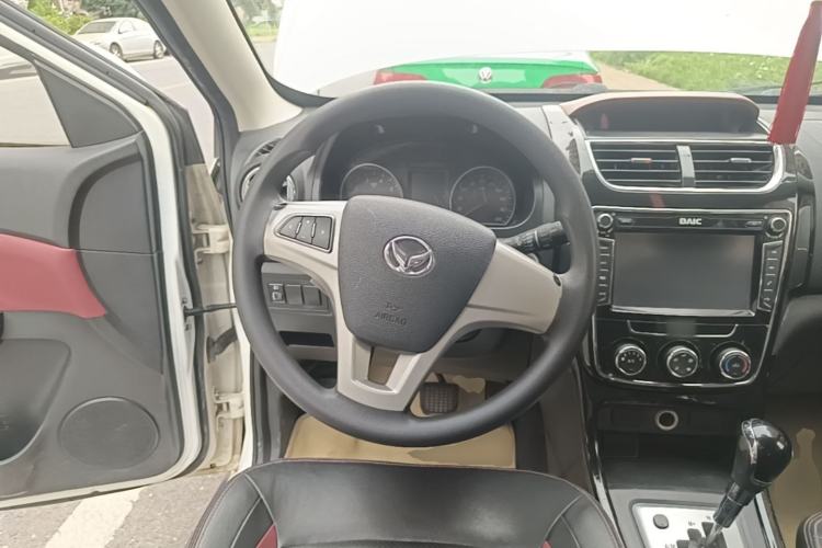 Used HYOSOW H2 2015 1.5L AMT Luxury Version BJ415C Steering Wheel