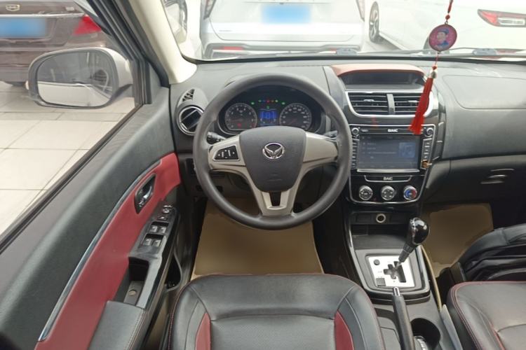 Used HYOSOW H2 2015 1.5L AMT Luxury Version BJ415C Steering Wheel