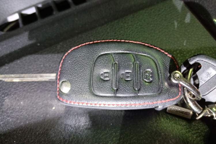 Used HYOSOW H2 2015 1.5L AMT Comfort Version BJ415C Vehicle Key