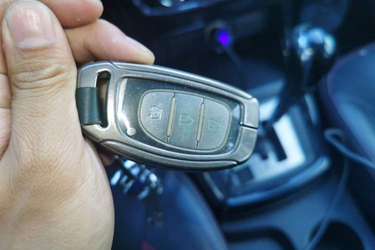 Used HYOSOW H2 2015 1.5L AMT Luxury Version BJ415C Vehicle Key