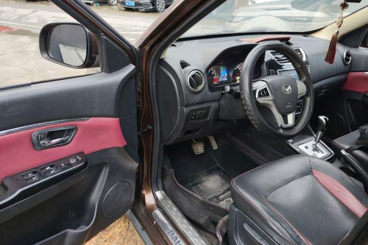 Used HYOSOW H2 2015 1.5L AMT Prestige Version BJ415C Driver Seat