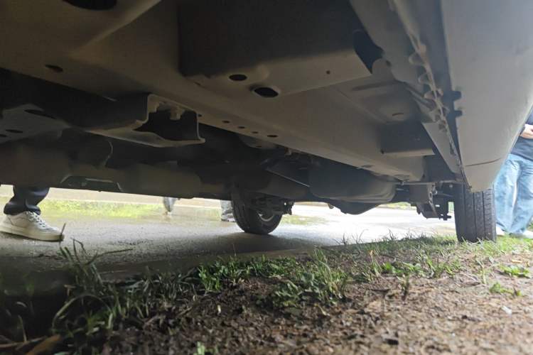 Used HYOSOW H2 2016 H2E 1.5L Elite Model BJ415B Chassis Front Left
