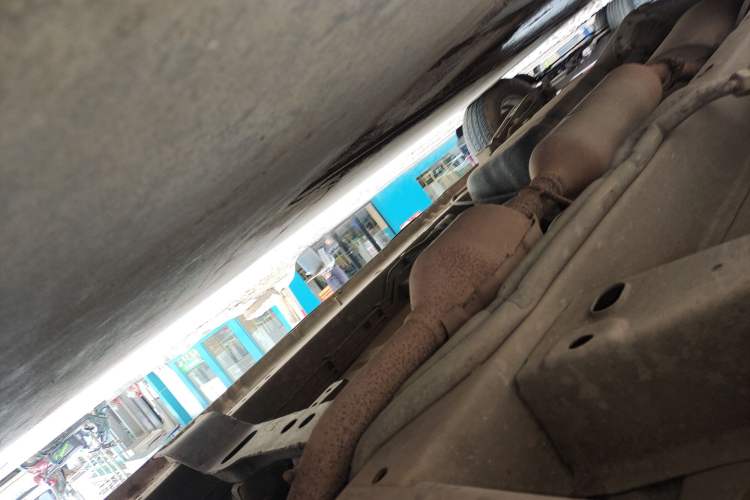 Used HYOSOW H2 2016 H2E 1.5L Elite Model BJ415B Chassis Front Right