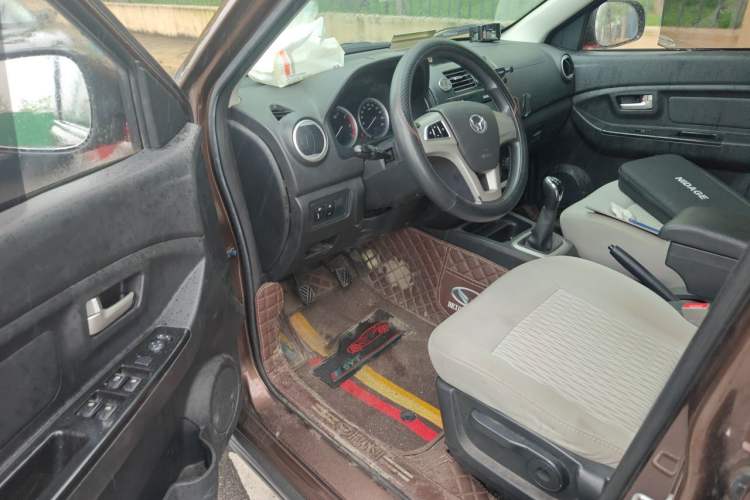 Used HYOSOW H2 2016 H2E 1.5L Elite Model BJ415B Driver Seat