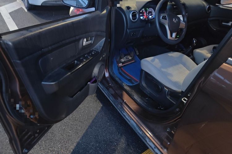 Used HYOSOW H2 2016 H2E 1.5L Elite Model BJ415B Driver Seat