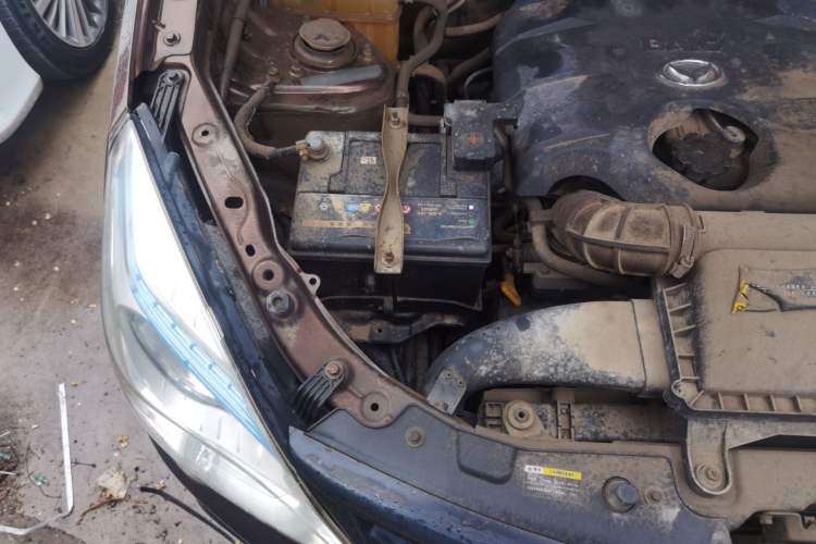 Used HYOSOW H2 2016 H2E 1.5L Classic Model BJ415A Engine Bay Right