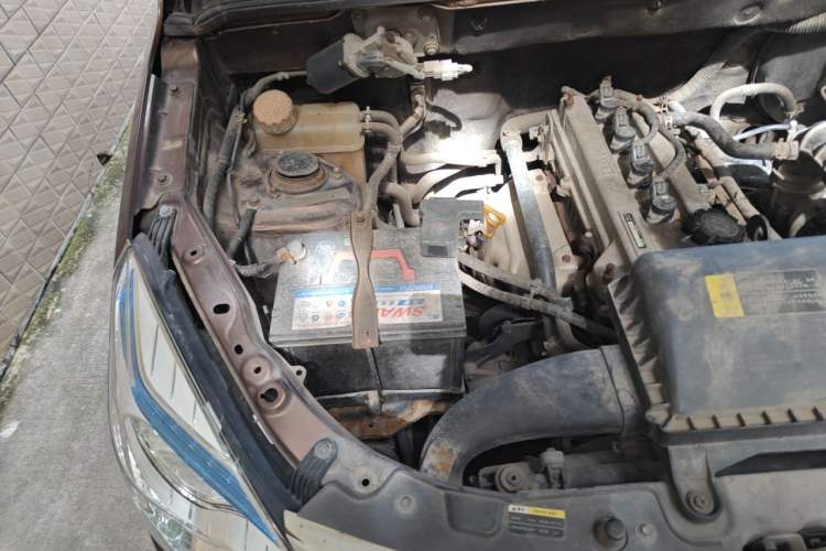 Used HYOSOW H2 2016 H2E 1.5L Elite Model BJ415B Engine Bay Right