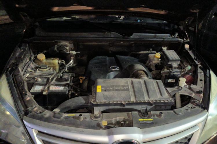 Used HYOSOW H2 2016 H2E 1.5L Fashion Model BJ415B Engine Bay