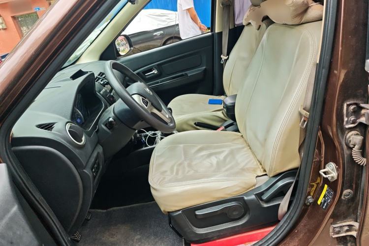 Used HYOSOW H2 2016 H2E 1.5L Elite Model BJ415B Left Front Seat