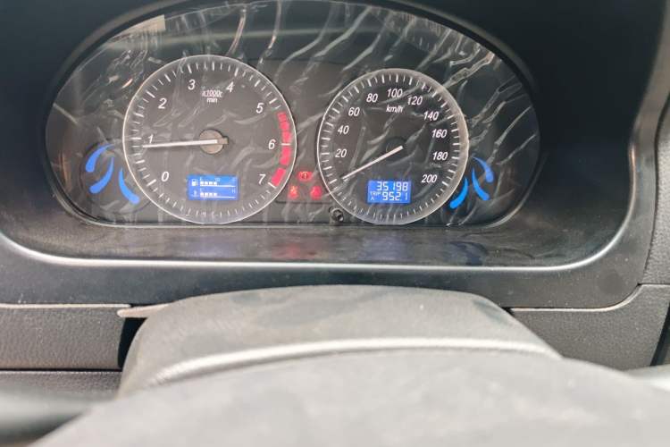 Used HYOSOW H2 2016 H2E 1.5L Elite Model BJ415B Odometer Close Up