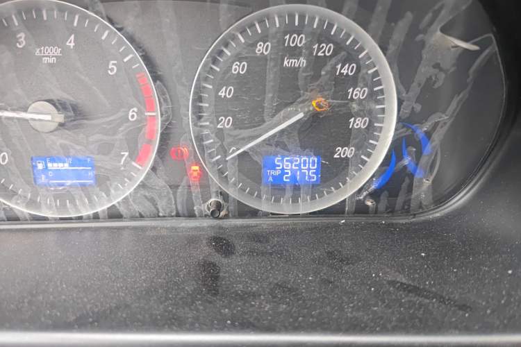Used HYOSOW H2 2016 H2E 1.5L Elite Model BJ415B Odometer Close Up