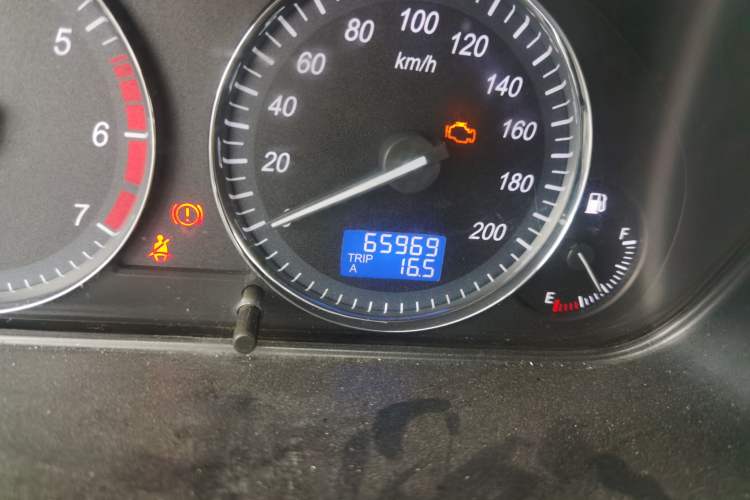 Used HYOSOW H2 2016 H2E 1.5L Classic Model BJ415A Odometer Close Up