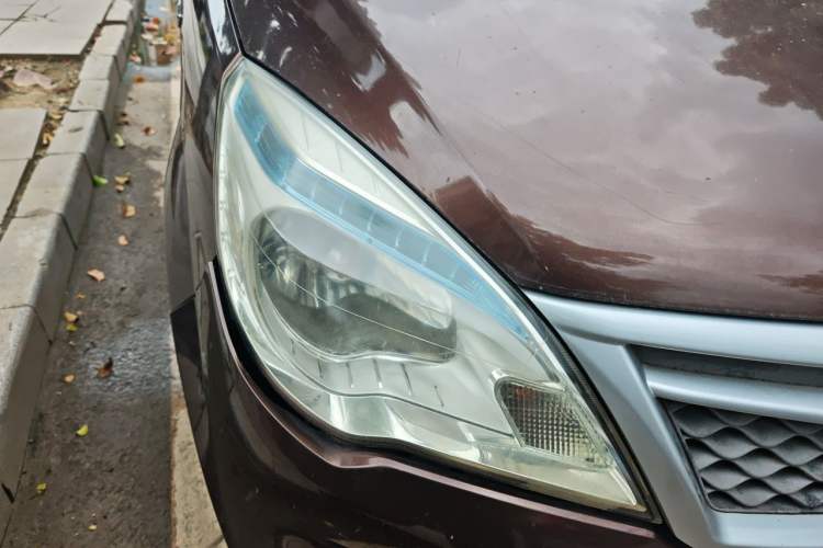 Used HYOSOW H2 2016 H2E 1.5L Elite Model BJ415B Right Front Headlight